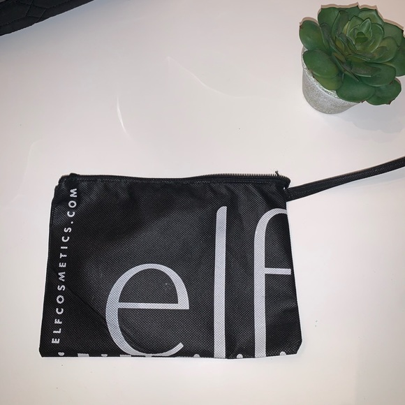 symptom Spytte støn ELF Cosmetics | Bags | Elf Cosmetics Makeup Bag | Poshmark